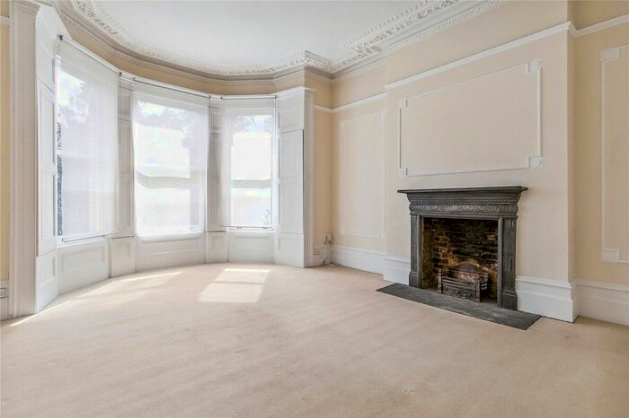 2 Bedroom Flat To Rent In Nightingale Lane, London, SW12