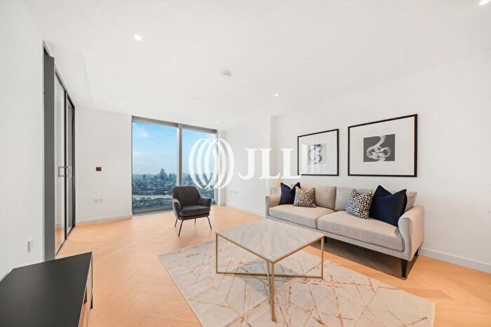 2 Bedroom Flat To Rent In Landmark Pinnacle, Marsh Wall, E14