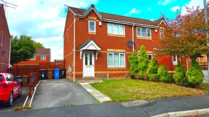 3 Bedroom Semi Detached House For Sale In Wildbrook Close, Little Hulton, Manchester, M38