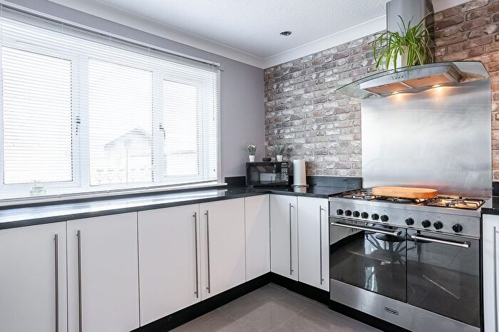 5 Bedroom Semi-Detached House For Sale In Cleekim Road, Edinburgh, EH15