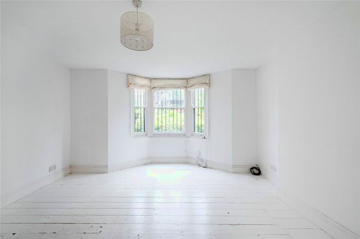 Studio To Rent In Approach Road, London, E2