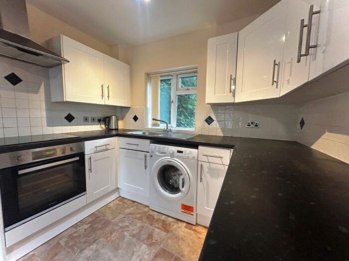 Studio To Rent In Parkhurst Road, Sutton, SM1