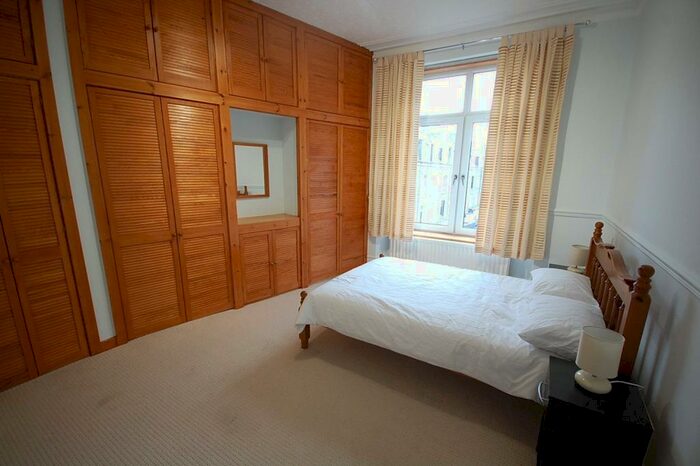 1 Bedroom Apartment To Rent In Howburn Place, City Centre, Aberdeen, AB11