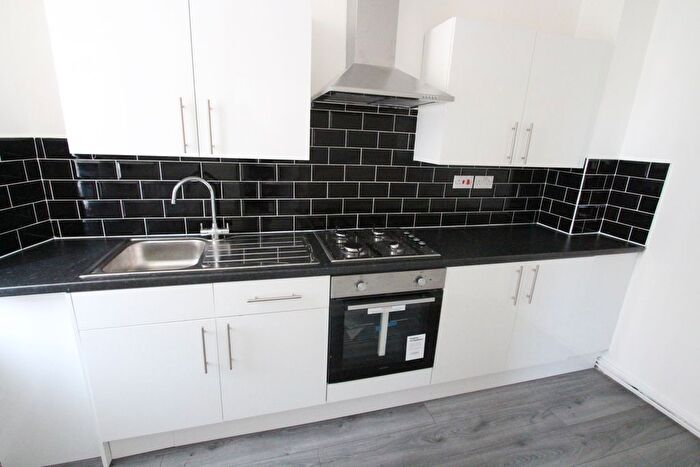 1 Bedroom Flat To Rent In Peel Road, Bootle, L20
