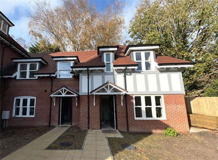 2 Bedroom House For Sale In West Overcliff Drive, Bournemouth, Dorset, BH4