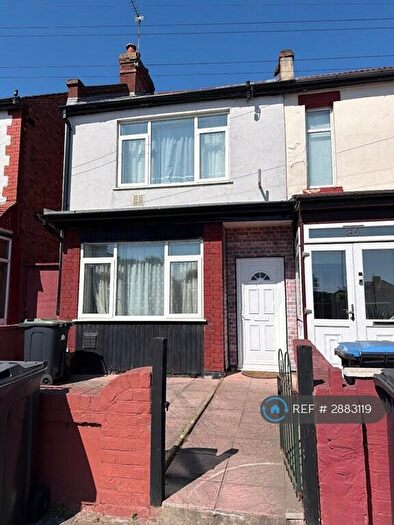 5 Bedroom Semi-Detached House To Rent In Aberdeen Road, London, N18