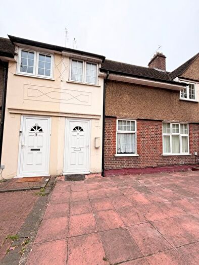 1 Bedroom Flat To Rent In Lordship Lane, London, N22