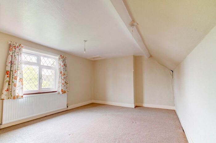 2 Bedroom Semi-Detached House For Sale In Station Road, Studley, Warwickshire, B80