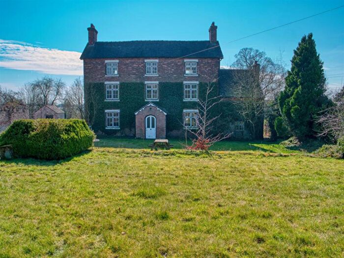 5 Bedroom Farm House For Sale In Totmonslow Farm, Draycott Road, ST10