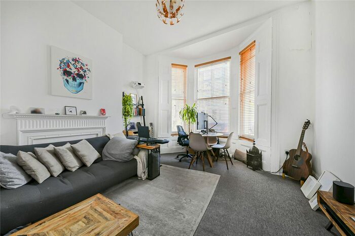 1 Bedroom Flat To Rent In Warwick Avenue, London, W9