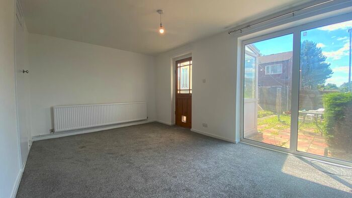 3 Bedroom Terraced House To Rent In Beckhill Gardens, Leeds, LS7