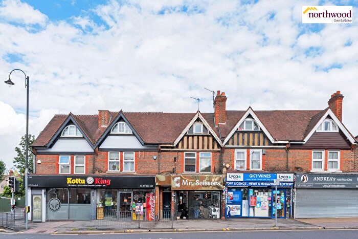 3 Bedroom Town House For Sale In St Albans Road, Watford, WD24