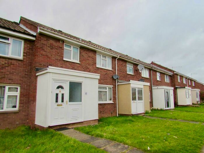 3 Bedroom Terraced House To Rent In Grange Road, Northampton, NN3