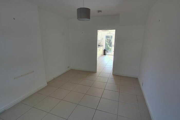 2 Bedroom Semi-Detached House To Rent In Keldgate, Beverley, HU17