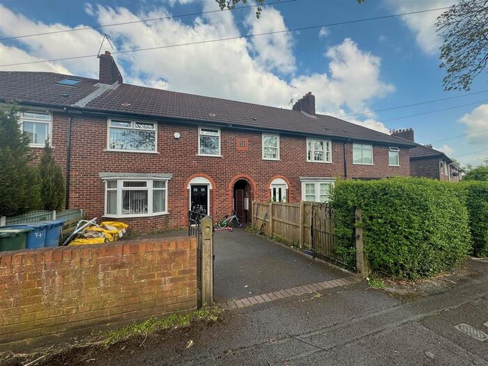 3 Bedroom Town House To Rent In Newenham Crescent, Knotty Ash, Liverpool, L14