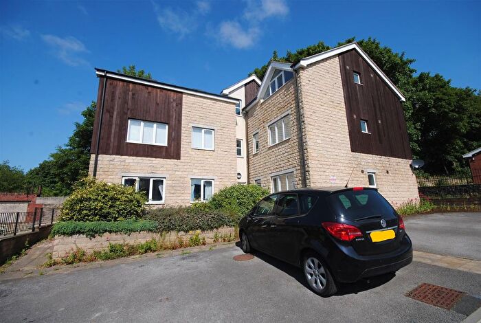 2 Bedroom Flat For Sale In Chapel Lane, Kippax, Leeds, LS25