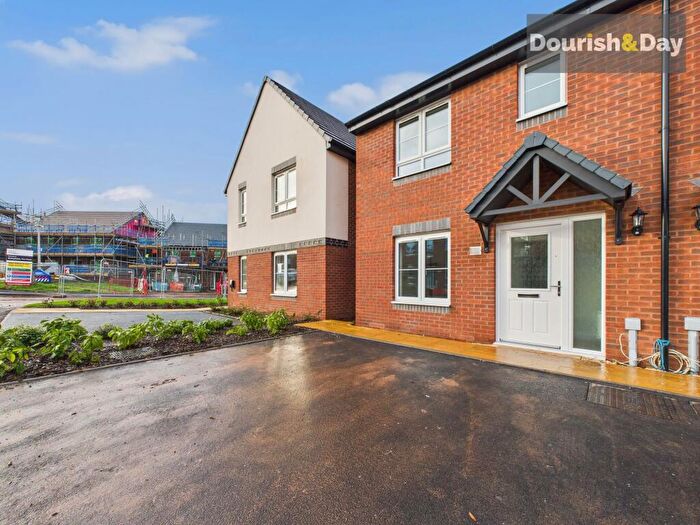 3 Bedroom Semi-Detached House To Rent In Walmer Parade Stafford, ST16