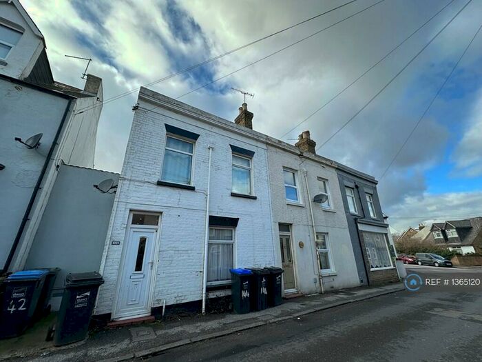 2 Bedroom Terraced House To Rent In Southwood Road, Ramsgate, CT11