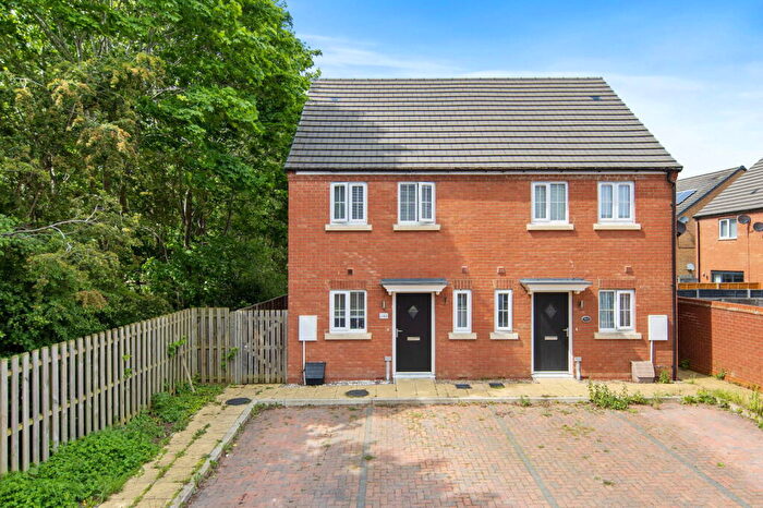 2 Bedroom Semi-Detached House For Sale In Thurston Drive, Kettering, NN15