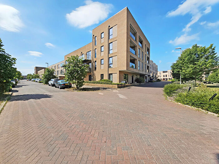 2 Bedroom Flat For Sale In Whittle Avenue, Trumpington, CB2