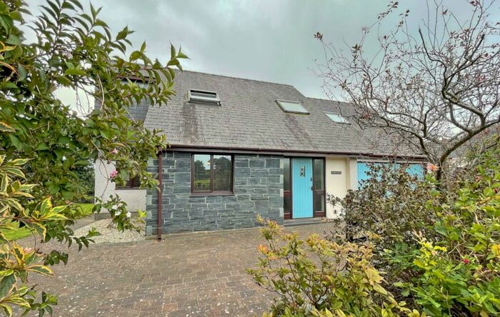 3 Bedroom Detached House For Sale In Penisarwaun, Caernarfon, Gwynedd, LL55