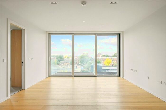 1 Bedroom Flat To Rent In Lillie Square, London, SW6