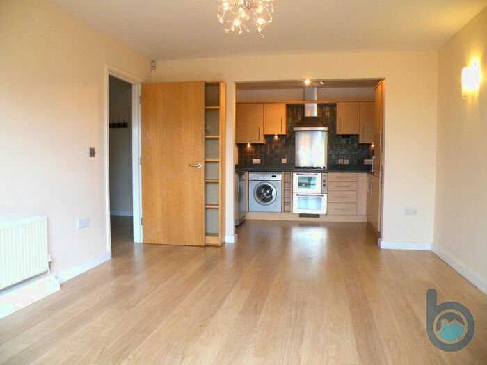 2 Bedroom Flat To Rent In Valley Park View, Peterborough, PE2