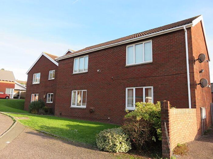 2 Bedroom Flat To Rent In Culverland Close, Exeter, EX4
