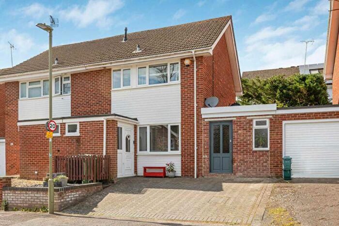 3 Bedroom Semi Detached House For Sale In Ancastle Green, Henley-On-Thames, RG9