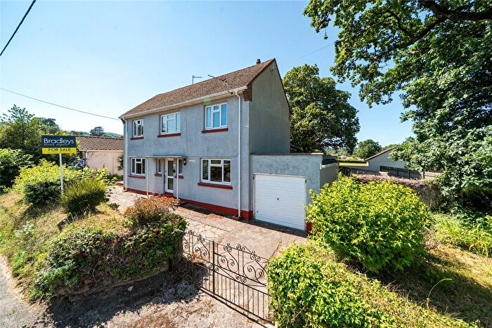 3 Bedroom Detached House For Sale In Brimley Road, Bovey Tracey, Newton Abbot, Devon, TQ13