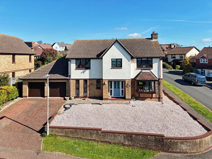 4 Bedroom Detached House For Sale In Benedict Close, Teignmouth, TQ14