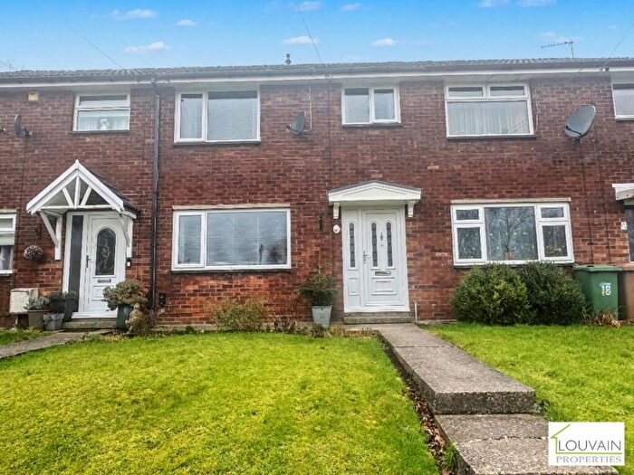 3 Bedroom Terraced House For Sale In Waun Llwyn Crescent, Blackwood, NP12