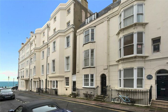 1 Bedroom Apartment To Rent In Burlington Street, Brighton, East Sussex, BN2