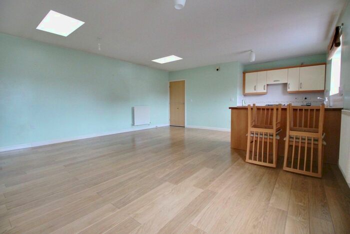 2 Bedroom Flat To Rent In Cobham Way, York YO30