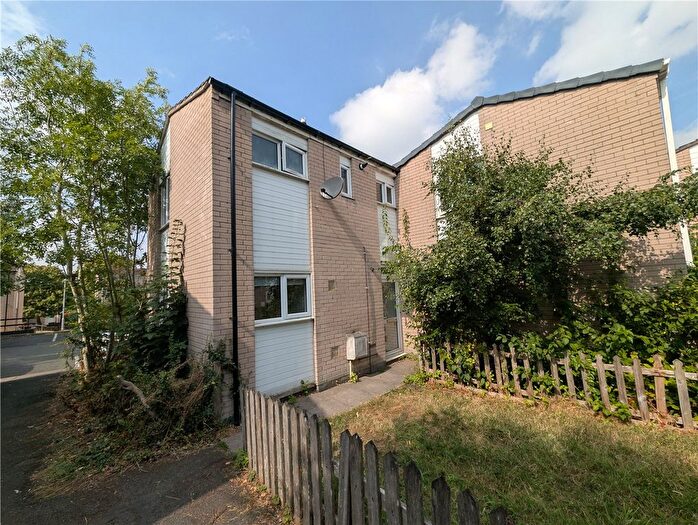 3 Bedroom End Of Terrace House For Sale In Waltondale, Woodside, Telford, Shropshire, TF7