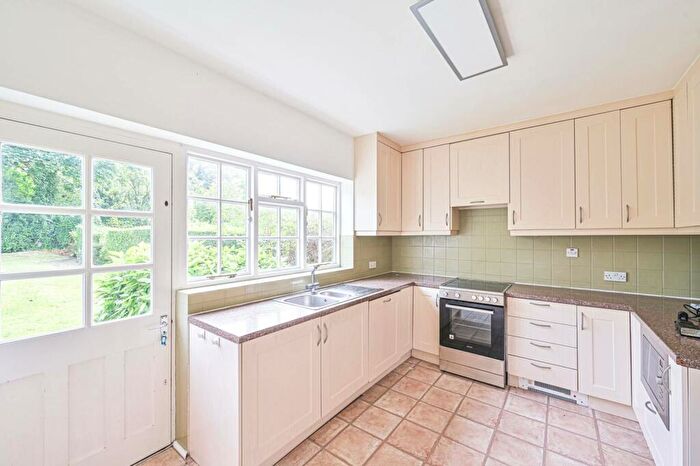 4 Bedroom House To Rent In Deansway, Hampstead Garden Suburb, London, N2