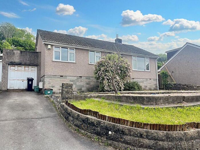 3 Bedroom Detached Bungalow For Sale In Littlefields Avenue, Banwell, North Somerset., BS29