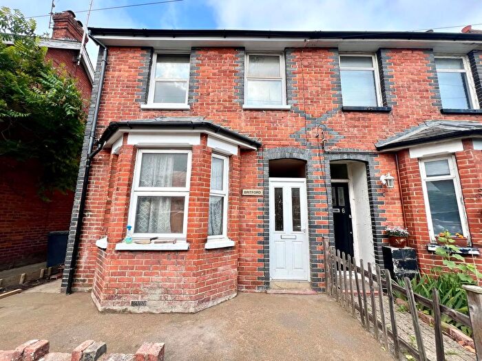 6 Bedroom Semi-Detached House To Rent In Burford Road, Camberley, GU15