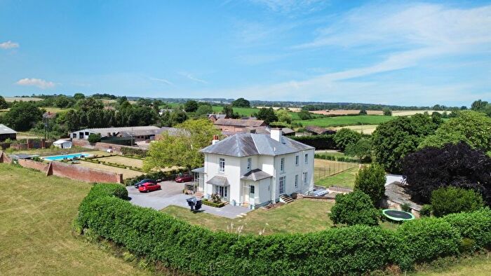 6 Bedroom Detached House For Sale In Lower Durston, Taunton, TA3