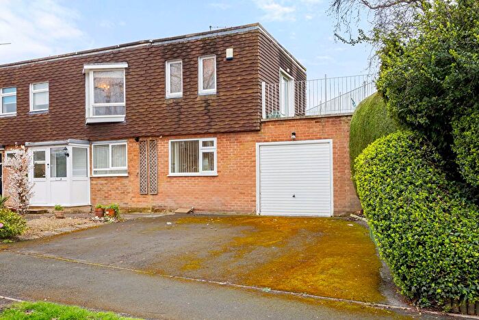 3 Bedroom End Terrace House For Sale In Albemarle Gate, Cheltenham, GL50