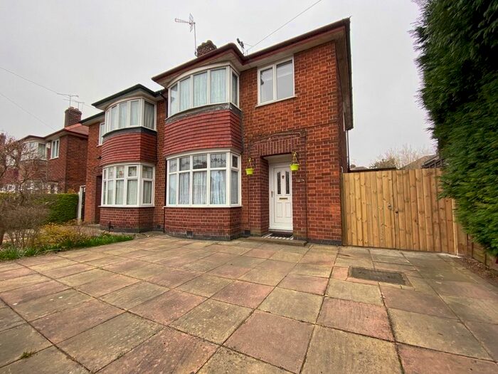 3 Bedroom Semi-Detached House To Rent In Bembridge Road, Leicester, LE3