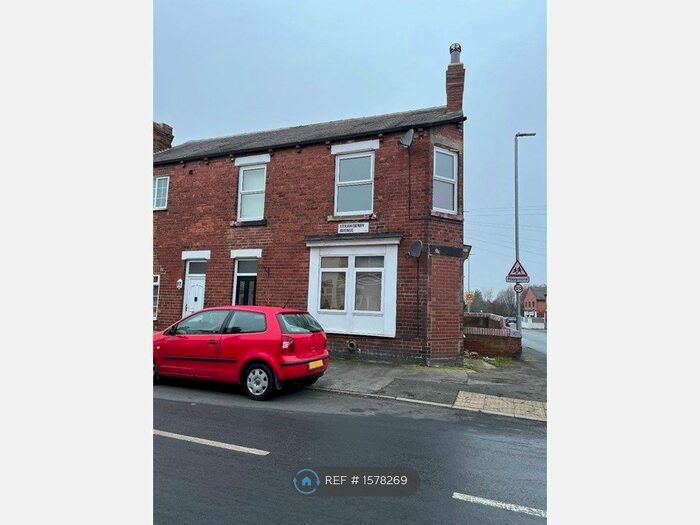 2 Bedroom Flat To Rent In Strawberry Avenue, Garforth, Leeds, LS25