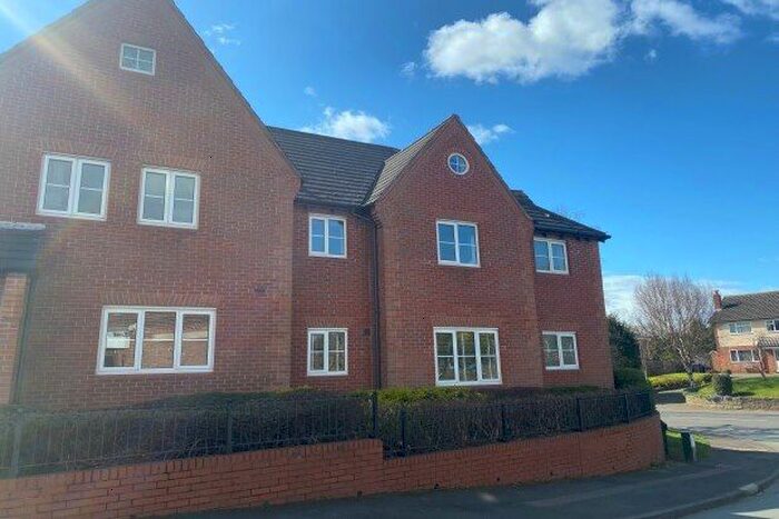 2 Bedroom Flat To Rent In Swallows Reach, Lichfield, WS13
