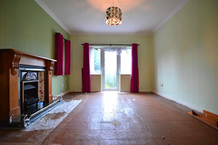 2 Bedroom Bungalow For Sale In Parkstone Road, Leicester, LE5