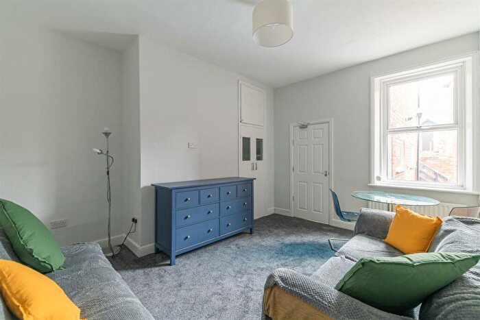 2 Bedroom Flat To Rent In Doncaster Road, Sandyford, Newcastle Upon Tyne, NE2