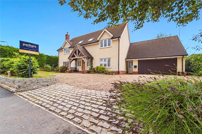 5 Bedroom Detached House For Sale In Beech Road, Purley On Thames, Reading, Berkshire, RG8