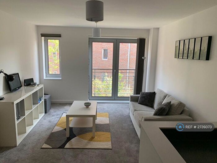 1 Bedroom Flat To Rent In Bonfire Corner, Portsmouth, PO1