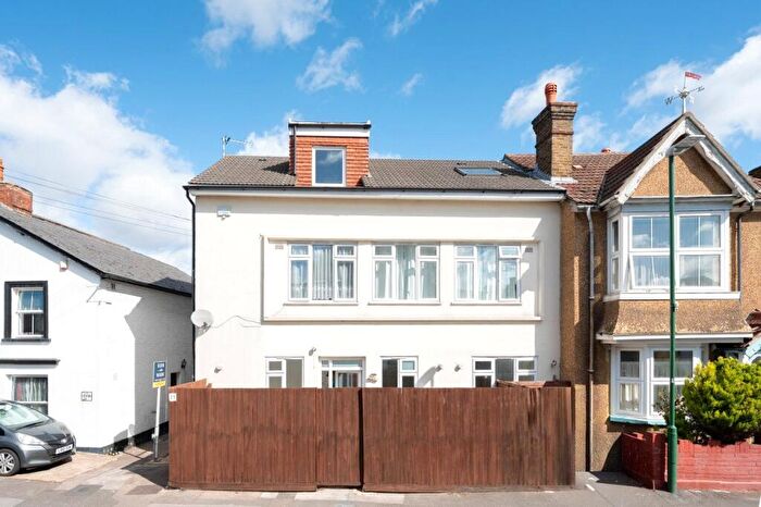 2 Bedroom Apartment For Sale In Vernon Road, Sutton, SM1