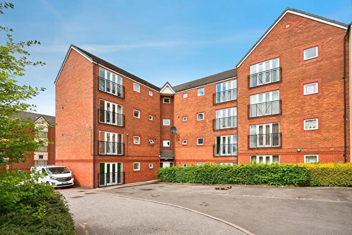2 Bedroom Flat For Sale In Terret Close, Walsall, West Midlands, WS1
