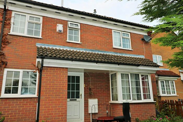 2 Bedroom Semi-Detached House To Rent In Coyney Green Luton, LU3